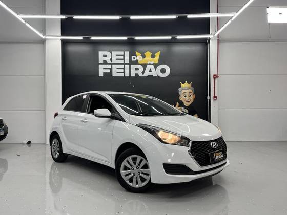 HYUNDAI HB20S 1.0 COMFORT PLUS 12V FLEX 4P MANUAL